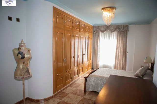 Amplia Vivienda Unifamiliar en San Pablo — 6