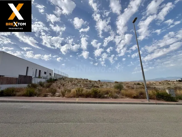 TERRENO URBANO EN EL CHORRICO CON PROYECTO Y LICENCIA DE OBR - foto 2