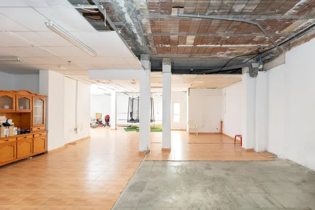 Venta de local de 171 m2 en Armilla (Granada) — 4