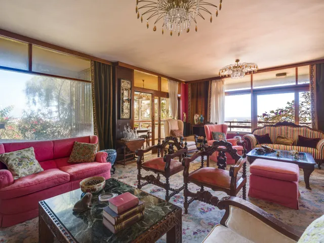 Chalet independiente junto a Paseo de Chil, con jardín, ascensor y vistas a la bahía — 27
