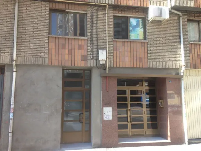 OFICINA DE ALQUILER ZONA ALTA — 10