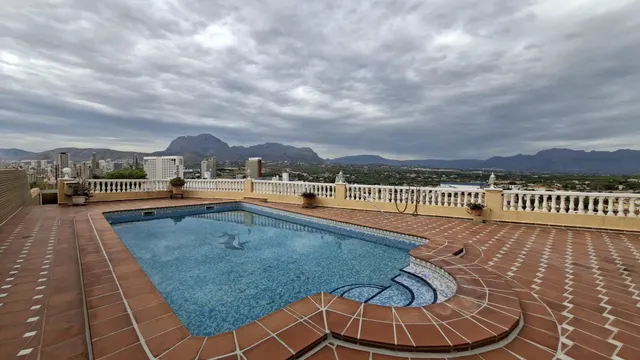 ESPECTACULAR CHALET EN BENIDORM CON APARTAMENTO DE VERANO — 46
