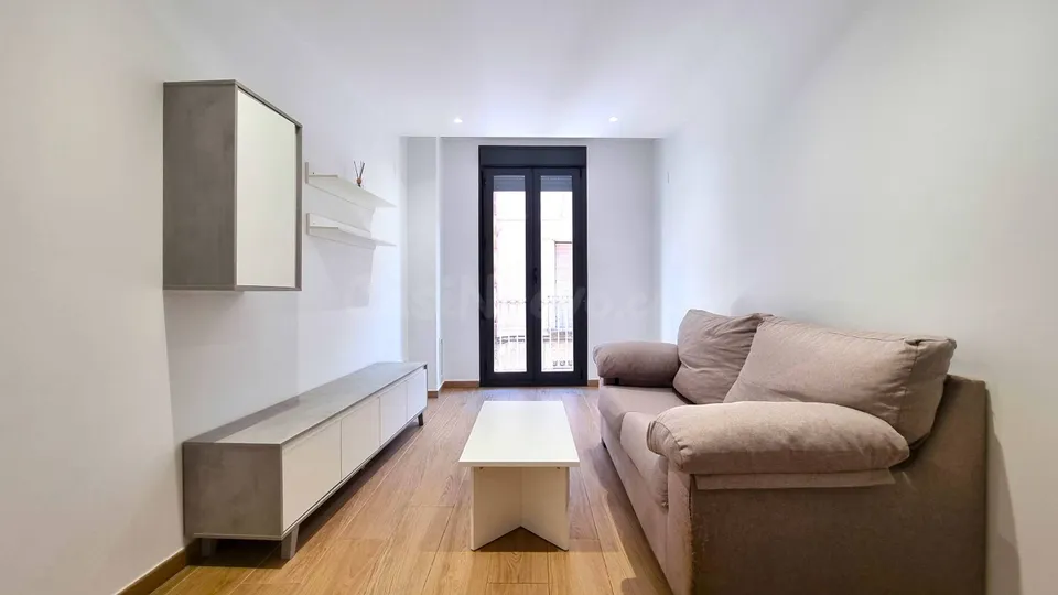 Piso de 2 habitaciones amueblado de alquiler en Reus