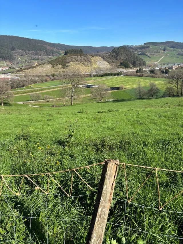 Terreno rustico con posibilidad de construir