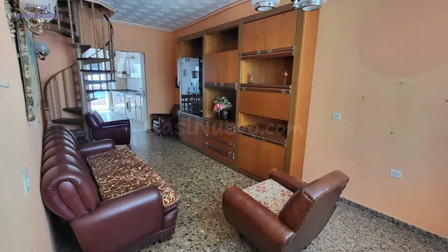 Piso tipo Ático en Venta en el Corazón del Casco Antiguo de  - foto 2