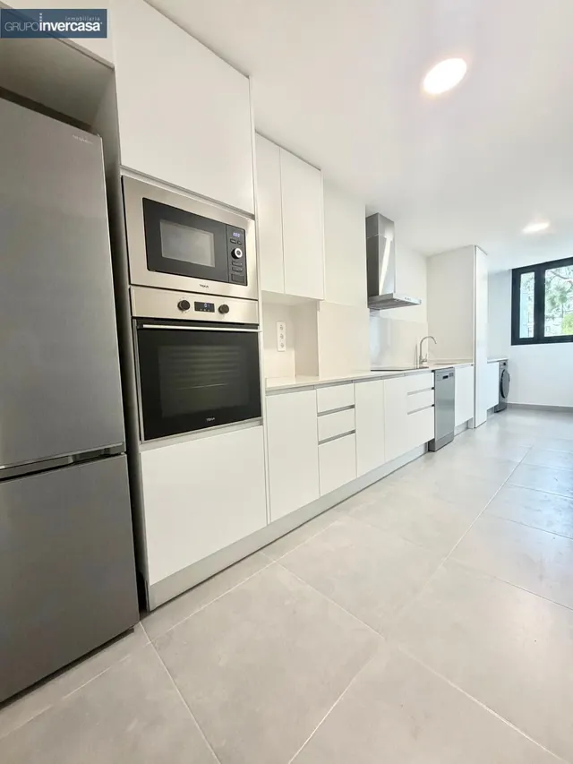 Vivienda seminueva con plaza de aparcamiento situada en Plaza San Rafael de Quart de Poblet (Valencia). — 9