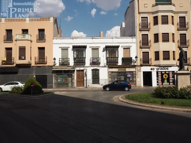 Amplio Edificio en Venta en el Corazón de Tomelloso - Ideal 
