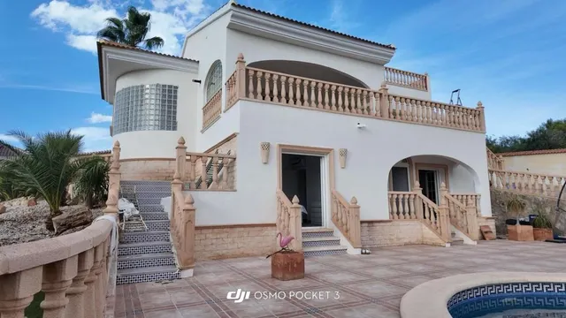 Casa 5 habitaciones 299m² en venta - Doña Pepa — 7