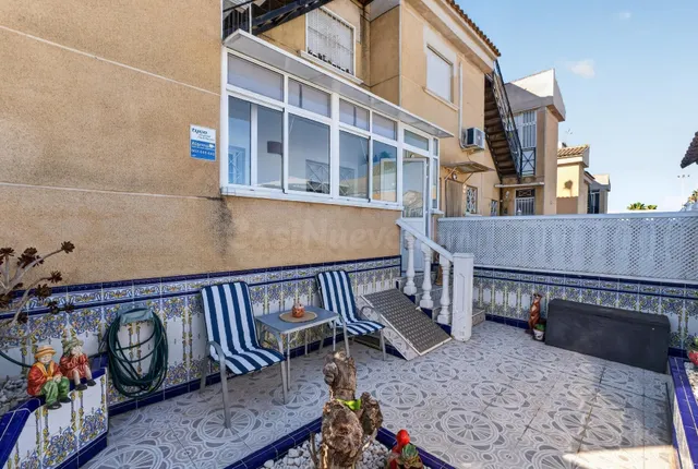 Res. Europa - Bungalow reformado con jardín, 2 dormitorios y entrada para el coche — 4