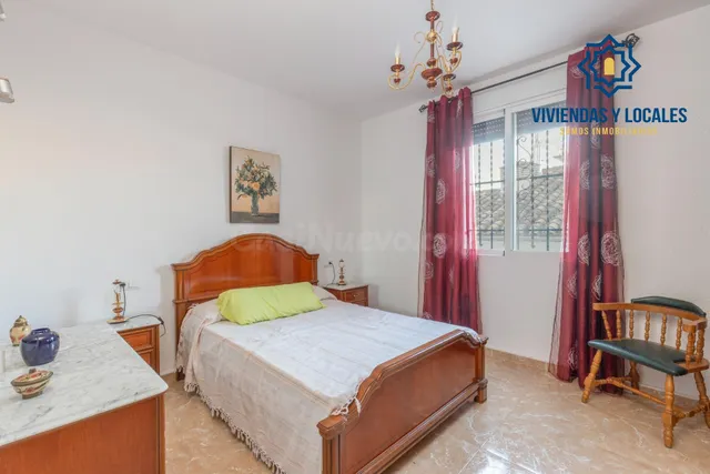Edificio en venta completo junto a Gran Vía- Bajo Albaicín — 23