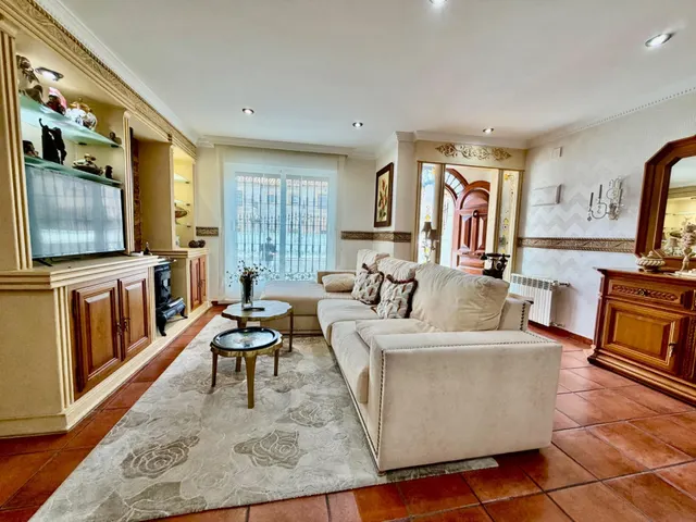 Casa 4 habitaciones 189m² en venta - La Zenia - foto 3