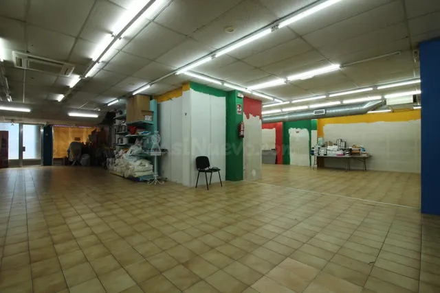 Local Comercial 245 m2 a menos de 50 m. del Mercado Municipa - foto 3