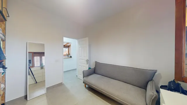 Piso con terraza y terreno en Guimar — 12
