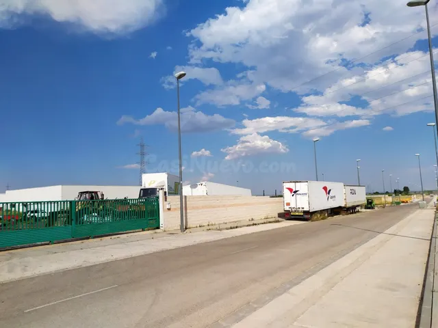 Se vende Suelo Industrial con cerramiento en Polígono El Esp - foto 4