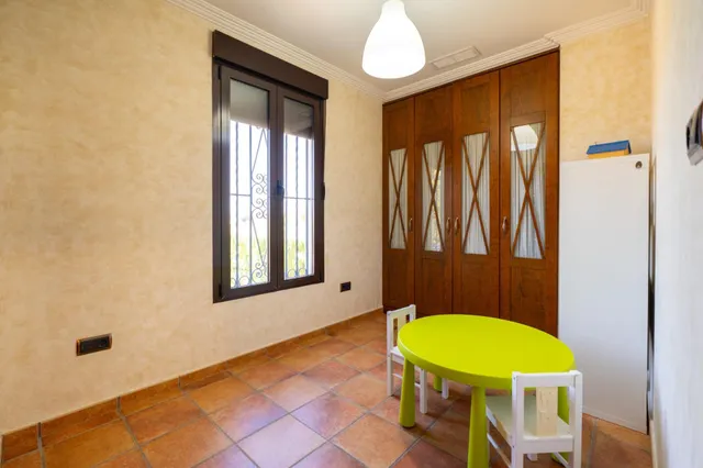 VILLA DE LUJO EN CATRAL . — 32
