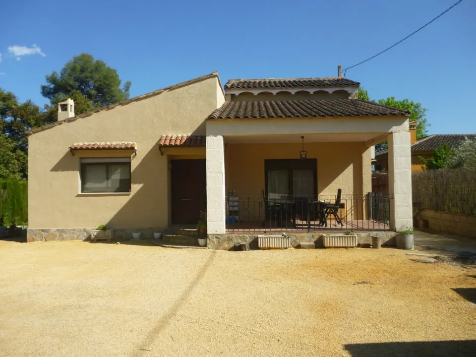 Chalet en zona Les Aigües - Ontinyent
