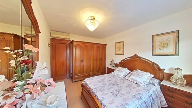 Pis senyorial de 4 habitacions amb gran Balco al centre de Granollers — 17