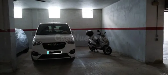 Plazas de parking en zona CAP - foto 3