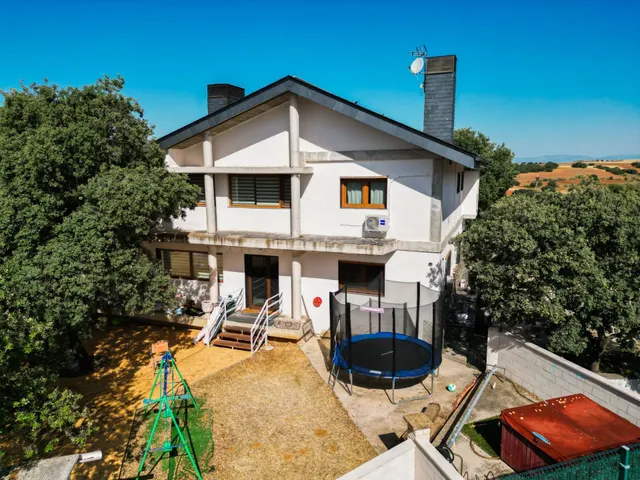 Chalet Lujo Urb. Sotolargo — 2