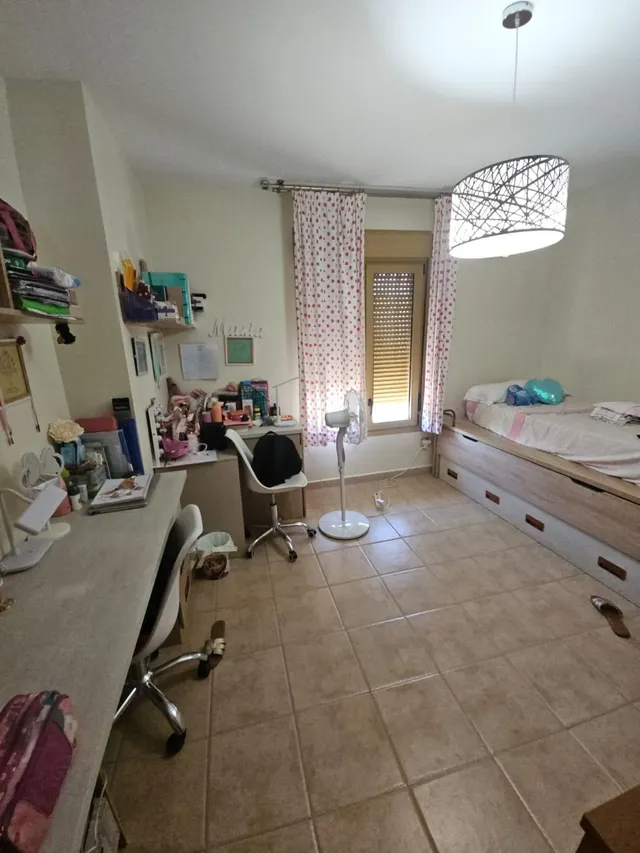 229 m2, 3 plantas y 8 placas solares para vivir sin mirar el recibo a fin de mes — 21
