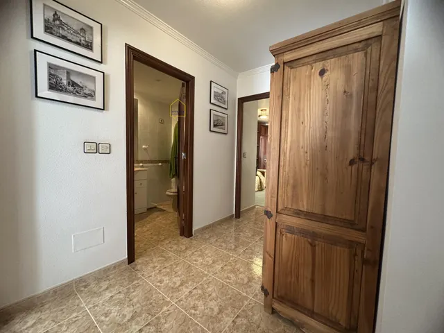 Piso de 4 dormitorios y garaje, cerca del centro de Salud San Diego. — 20