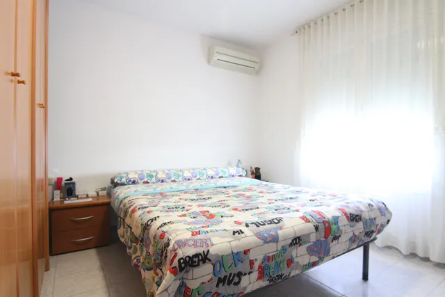Casa a tres vientos con 4 habitaciones, amplio garaje y patio privado en el barrio de sant bernat — 18