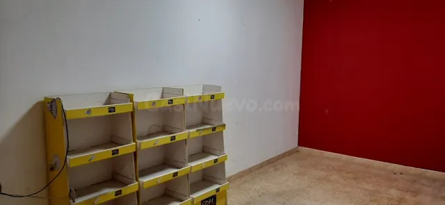 Local comercial o parking en zona oeste calle Juan Ramón Jim - foto 4