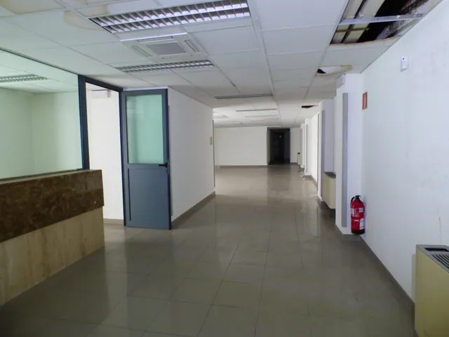 Local comercial esquinero en la carretera de santpedor — 8