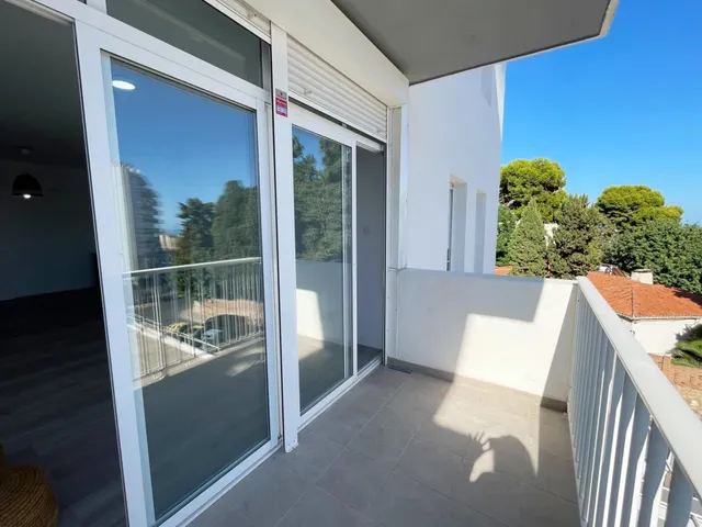 FABULOSO PISO REFORMADO CON 3 DORMITORIOS EN BENALMADENA COSTA — 7