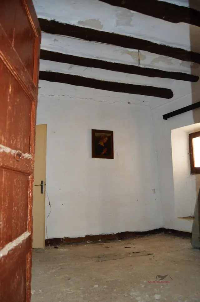 GRAN CASA 511 M2 EN VENTA, PARA REFORMAR INTEGRAMENTE, CON 2 SALIDAS INDEPENDIENTES EN CONESA — 37