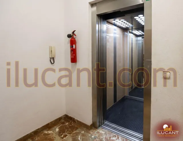 **oportunidad junto a plaza toros y plaza españa--3 dorm y 2 wc** — 10