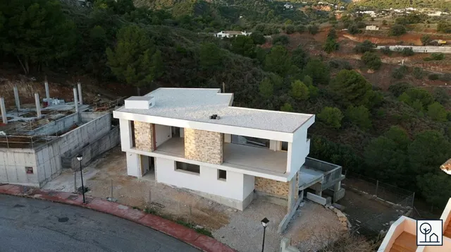 Chalet 4 habitaciones 524m² en venta - Riviera del sol — 28