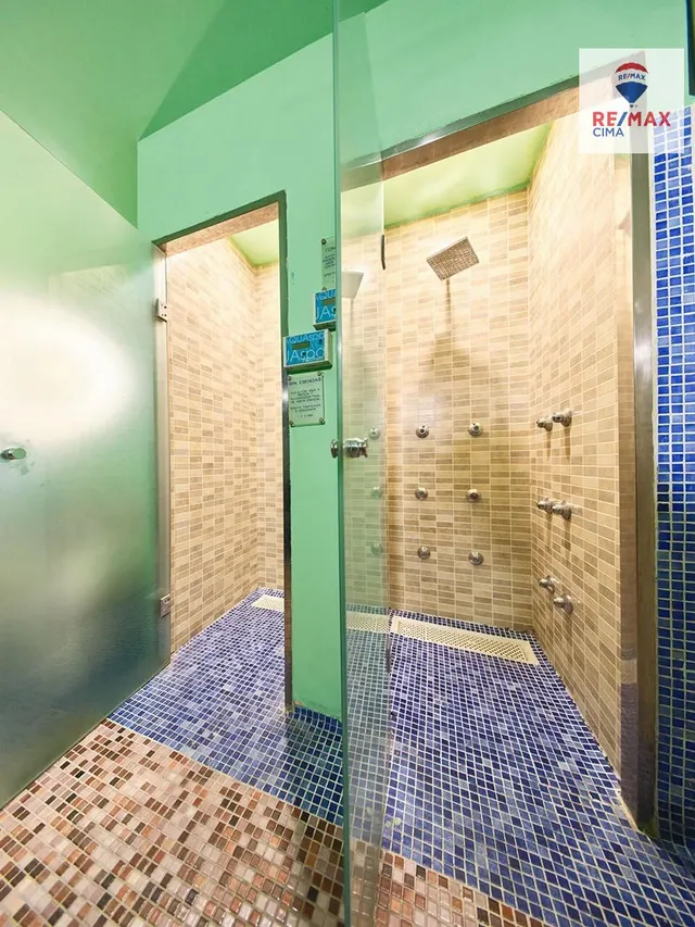 Inversión Prime: Oasis de Lujo en el corazón de Granada. — 13