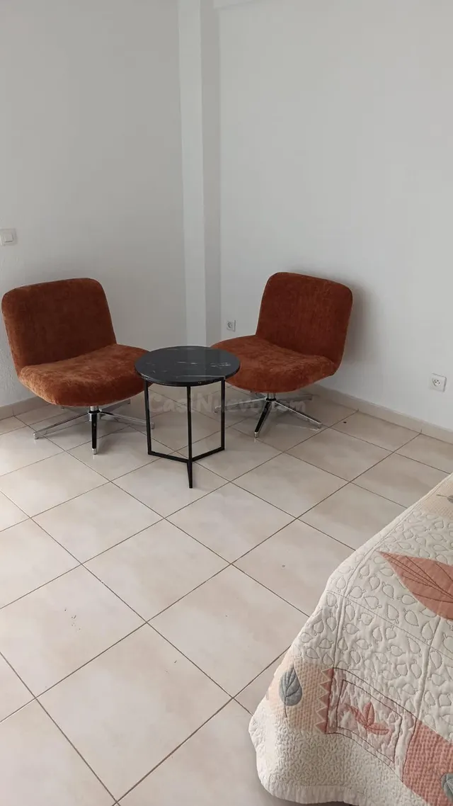 En el centro de la ciudad ,estudio a la venta con una terraz - foto 4