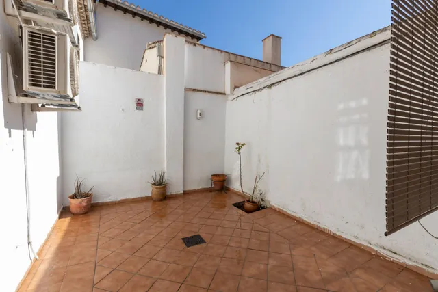 Auténtica casa con corrala tradicional y azotea en el corazón del Albaicín con gran potencial también para inversores — 23
