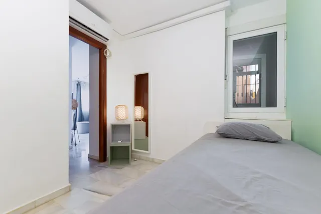 Apartamento de 2 dormitorios a pocos minutos del Centro Histórico — 10