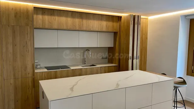 Piso 3 habitaciones 144m² en alquiler - El Mercat — 18