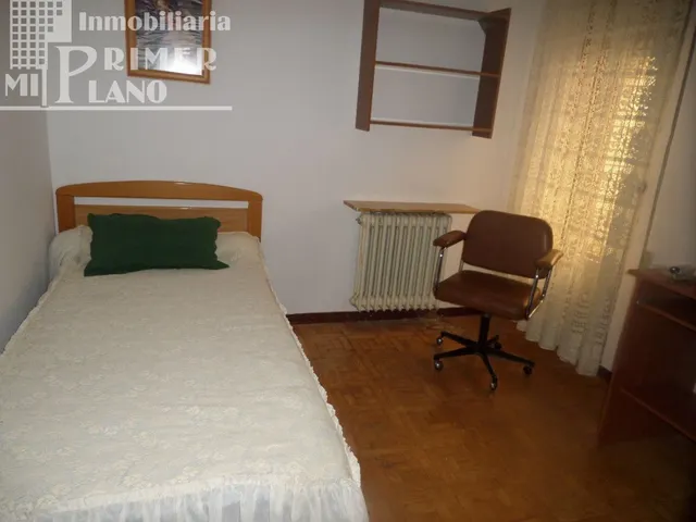 *Espectacular atico-duplex, con 6 dormitorios, en la zona de centro de Tomelloso con trastero* — 16