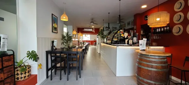 OPORTUNIDAD ÚNICA: Traspaso de Restaurante Emblemático en Pleno Rendimiento – Eixample, Tarragona - NUEVA REMODELACION Y DISEÑO — 11