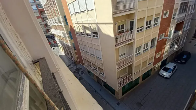 En la calle del Aire, encantador piso que conserva su esencia original — 11