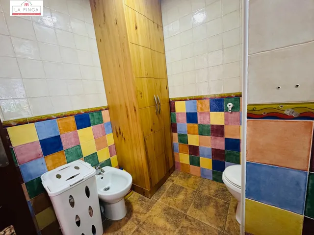 2 dormitorios con piscina y parking a 150m de la playa — 24