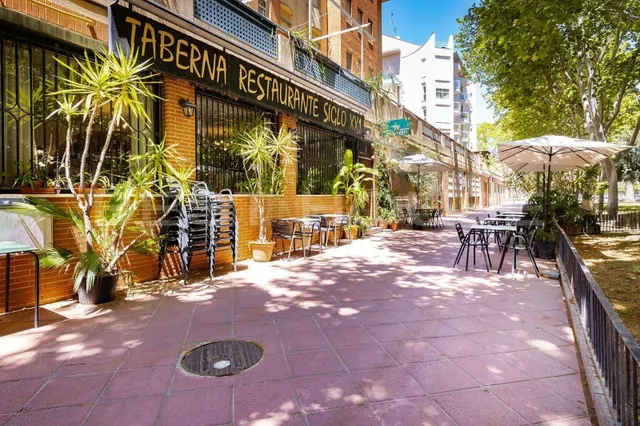 Local Comercial en Venta en Av Juan de Borbón - La Flota - foto 3