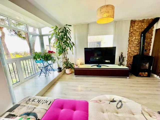 Casa de dos dormtorios con vistas al mar ya la montaña en Benalmádena, Costa del Sol — 13