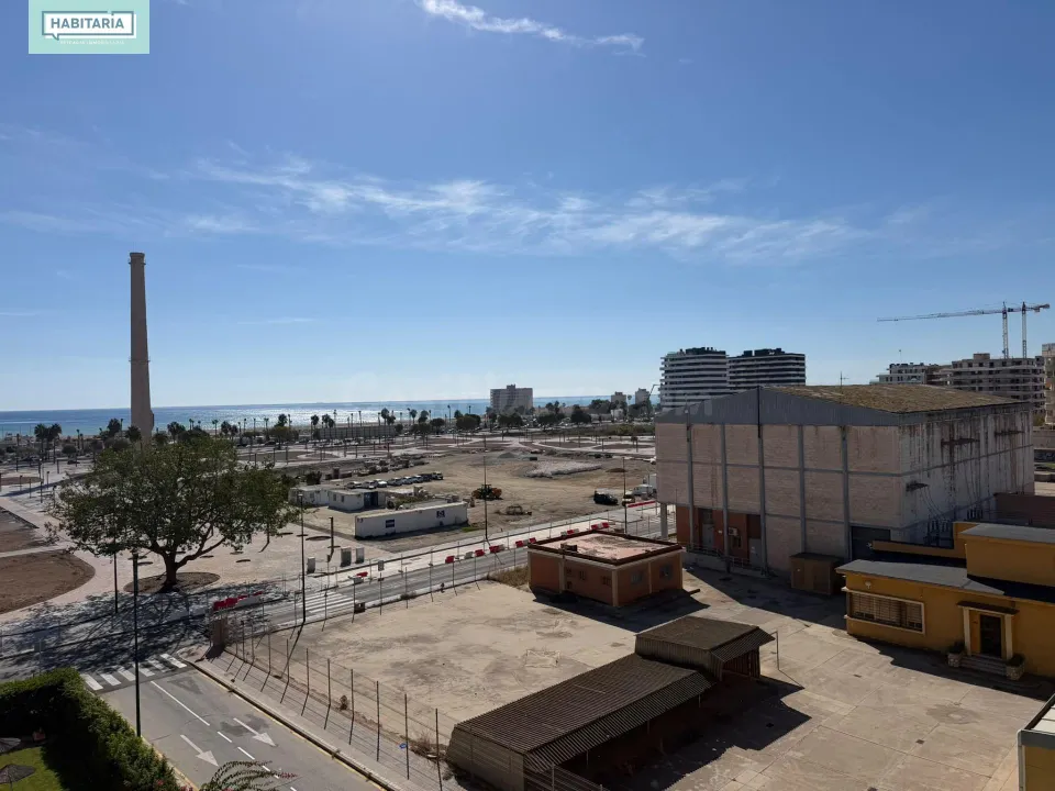 Alquiler vivienda de temporada, maximo 11 meses con vistas despejadas al mar, opcion parking