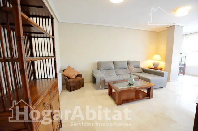 EN RESIDENCIAL CON PISCINA Y GARAJE CERCA DEL MAR — 8