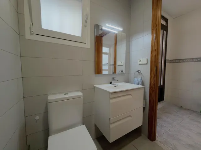 Casa con patio, terraza y acceso a dos calles en el centro de Beniarjó — 19