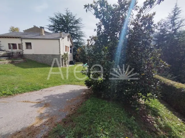 CASA amb PISCINA i ampli PORXO a PLANOLES - foto 3