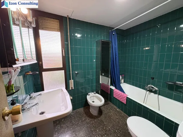 Piso 4 habitaciones 139m² en venta - Estacion — 27