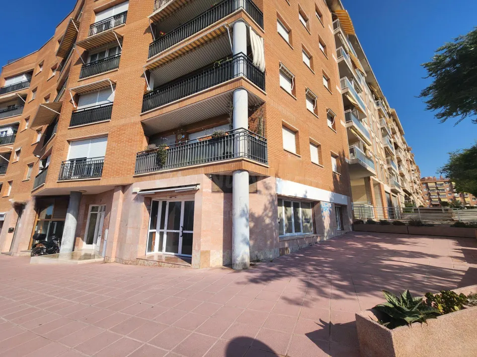 OFICINA DE 100M2 EN SAN PEDRO Y SAN PABLO