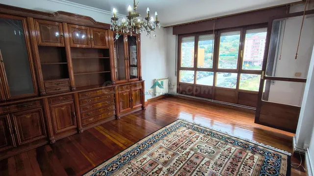 Se vende piso en Los Corrales de Buelna - foto 4
